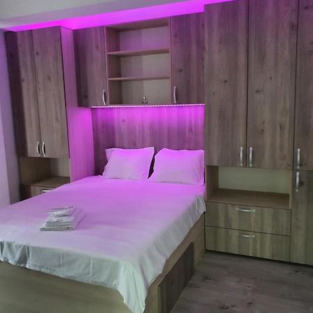Angi House Отопени Экстерьер фото
